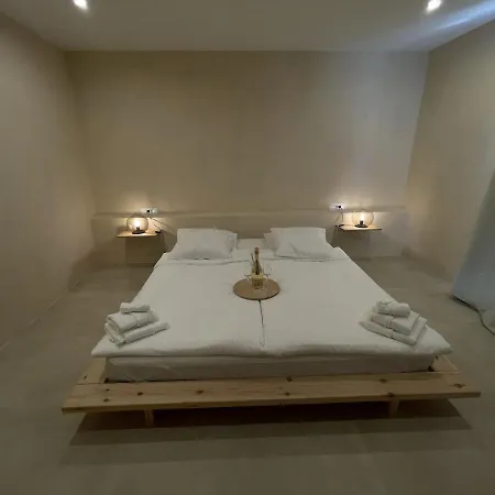 Cozy Matijas With Private Parking And Terrace Апартаменты Сплит